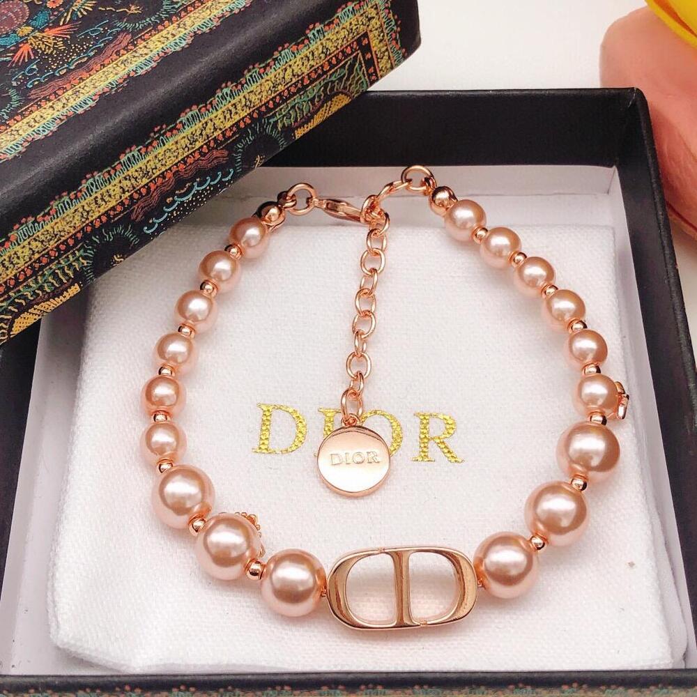Christian Dior 30 Montaigne Pink Pearl Bracelet - Picture 3 of 5